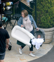 Mandy Moore - On the set of 'This Is Us' with her husband & baby 05/06/2021