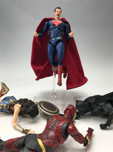 [Comentários] DC Comics S.H. Figuarts - Página 2 SFCy8uBH_t