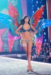 Andi Muise - Victoria’s Secret Fashion Show SzzvOJej_t