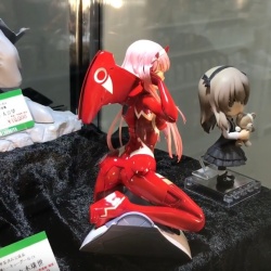 Darling in the Franxx - 1/7 Zero Two Statue () Rd8q1dNc_t