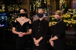 Kristen Wiig, Kate McKinnon, & Dua Lipa - Shooting promos for Saturday Night Live December 17, 2020