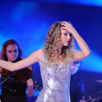 Taylor Swift at BBC Children In Need 2009 performance