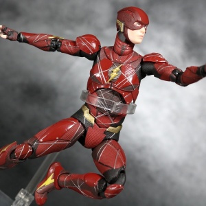 Justice League DC - Mafex (Medicom Toys) - Page 4 55id41Jh_t