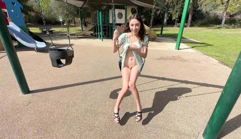 Amber Summer - Amber Summer Plays In Public And Gets A Creampie 540p