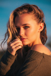 Madison Iseman VWI1nJub_t