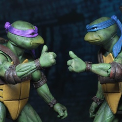 Teenage Mutant Ninja Turtles 1990 Exclusive Set (Neca) 0vncQr9f_t