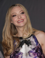 Amanda Seyfried FFm7wC02_t