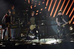 5 Seconds of Summer - Performing at the MTV Video Music Awards on August 24, 2014