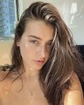 Jessica Clements D5WEsz2u_t