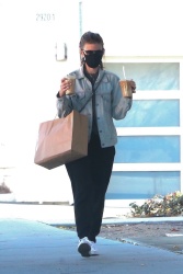 Kate Mara - steps out to pick up her lunch and two iced coffees to-go in Los Angeles, California | 12/15/2020