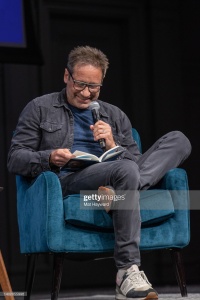 2022/06/09 - David Duchovny discusses The Reservoir at Town Hall A9Gxf7X5_t