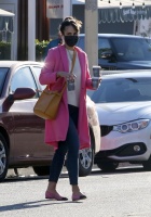 Jordana Brewster - spotted out for coffee in Brentwood, California | 12/03/2020