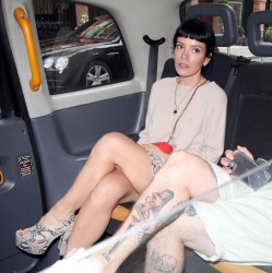 Lily Allen - Pictured leaving Scott's restaurant while out in London, June 30, 2021