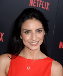 Aislinn Derbez BJOmqGrK_t