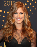 Cassadee Pope  VCd9n4fA_t