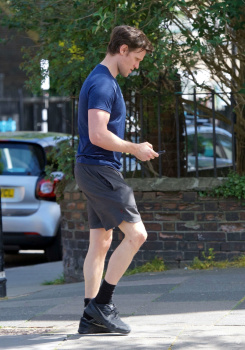 Matt Smith - Goes to the local grocery shop for water in London, May 6, 2020