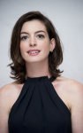 Anne Hathaway XH5GEzK9_t