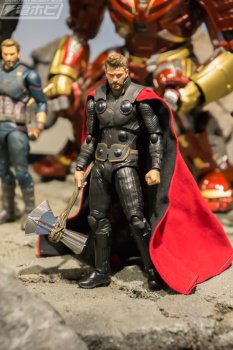 Avengers - Infinity Wars (S.H. Figuarts / Bandai) - Page 12 POpBC3kP_t