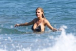 Charlotte McKinney UeKywVXA_t