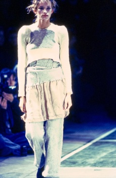 Comme des Gar ons F W 1994.95 Paris the Fashion Spot