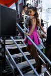 Ariana Grande M4IyDpJ9_t