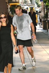 Aaron Eckhart - Arrives at his hotel in New York - July 14, 2008