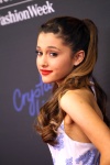 Ariana Grande T1MAjqJF_t