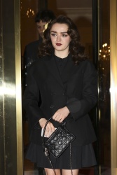 Maisie Williams exits her hotel in Paris 02/26/2024