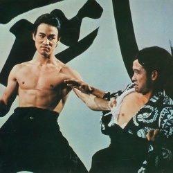 Кулак ярости / Fist of Fury (Брюс Ли / Bruce Lee, 1972) OeJbk442_t