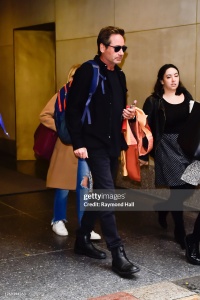 2023/11/01 - David Duchovny is seen in New York City XW5UQNVh_t