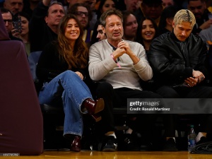 2024/01/15 - David attends at the Los Angeles Lakers Game VKI6I8il_t