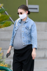 Rooney Mara - Shows her growing baby bump as she goes for a hike in Los Angeles, August 17, 2020