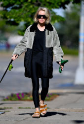 Naomi Watts - Out for a dog walk in New York 05/11/2024