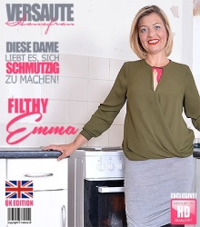 Mature - Filthy Emma (EU) (39) - Britische Hausfrau fummelt herum  Mature.nl