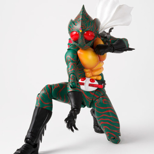 Kamen Rider - S.H. Figuarts (Bandai) - Page 30 5Deb0wc4_t