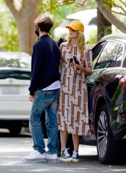 Laura Dern - Drops off blankets and pillows to her son in Los Angeles, April 26, 2020