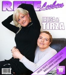 Mature - Jalisa (42), Tirza (41) - Reife Lesben lecken einander die Muschi  Mature.nl