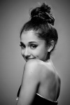 Ariana Grande - Page 3 ZNTfxFwe_t