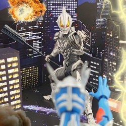 Ultraman (S.H. Figuarts / Bandai) - Page 7 7y7Lc3eh_t