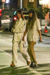 Emily Ratajkowski - Leaving a wine shop with a friend in New York August 29, 2023