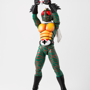 Kamen Rider - S.H. Figuarts (Bandai) - Page 30 IOUM2wcN_t