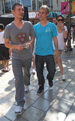 Aaron Carter & Nick Carter - Out & About on August 2, 2009