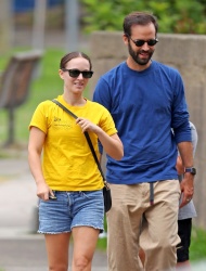 Natalie Portman - grabs lunch with her husband while out in Sydney, Australia | 02/09/2021