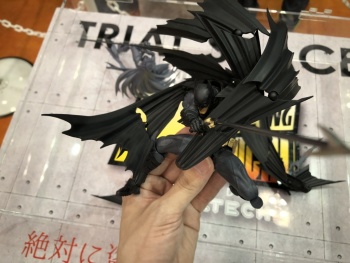 Batman - Amazing Yamaguchi - Figure Complex (Revoltech) - Page 2 L6flDtNa_t