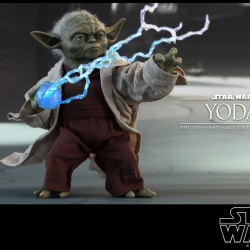 Star Wars : Episode II – Attack of the Clones : 1/6 Yoda (Hot Toys) MzIWi9i3_t
