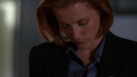 Gillian Anderson - The X-Files S08E04: Roadrunners 2000, 52x