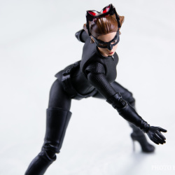 Catwoman - Batman The Dark Knigh rises - SH Figuarts (Bandai) LfVzePed_t