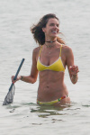 Alessandra Ambrosio - Page 9 UCOr7dkF_t