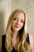 Amanda Seyfried YF4v8zYy_t