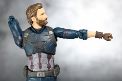 Avengers - Infinity Wars (S.H. Figuarts / Bandai) - Page 12 5PXth09N_t